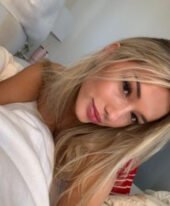Clara Hot Girl
