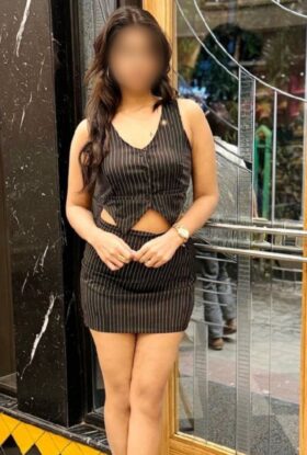 Yasmin Indian escort in Mumbai