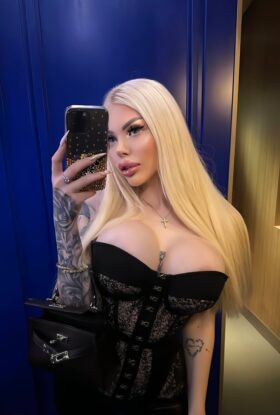 Christina – Ukrainian escort in Dubai