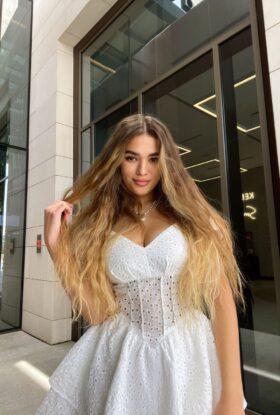 Girl Next Door Fantasy Escort Anna