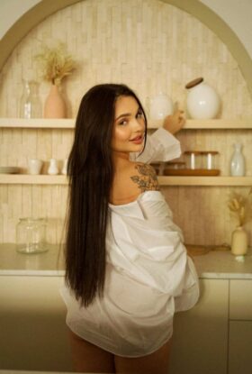 Sensational Beauty Escort Anya