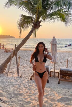 Intimate Connection With Escort Nahra