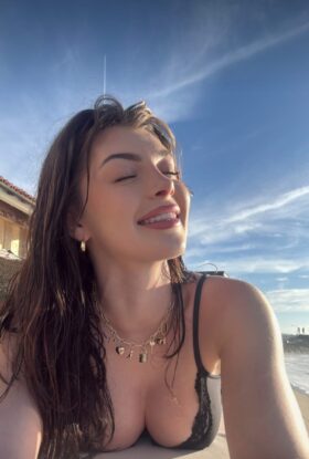 Available Now Escort Elyzabet