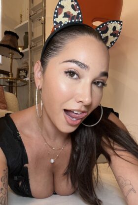 Julie❤️💋🍆🍆🍑🍑